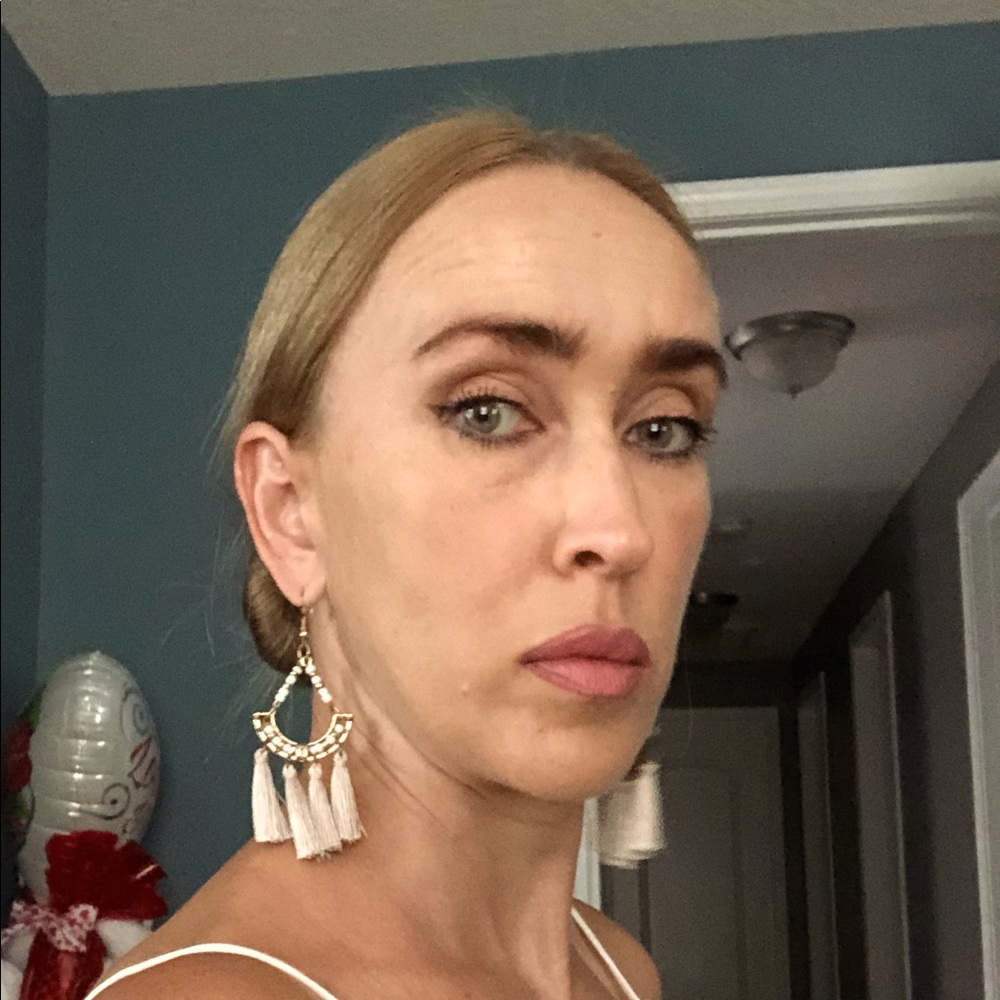 Meet your Posher, Marina